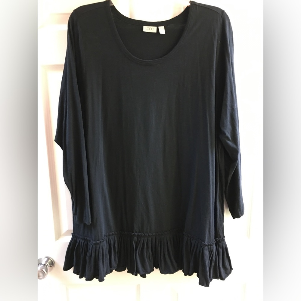 LOGO BY LORI GOLDSTEIN Woman’s Top size 3x